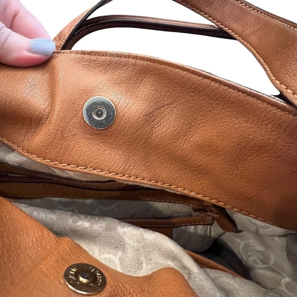 Michael Kors Hamilton Large Brown Leather Handbag Gold Logo Lock Chains Classic - Picture 8 of 15